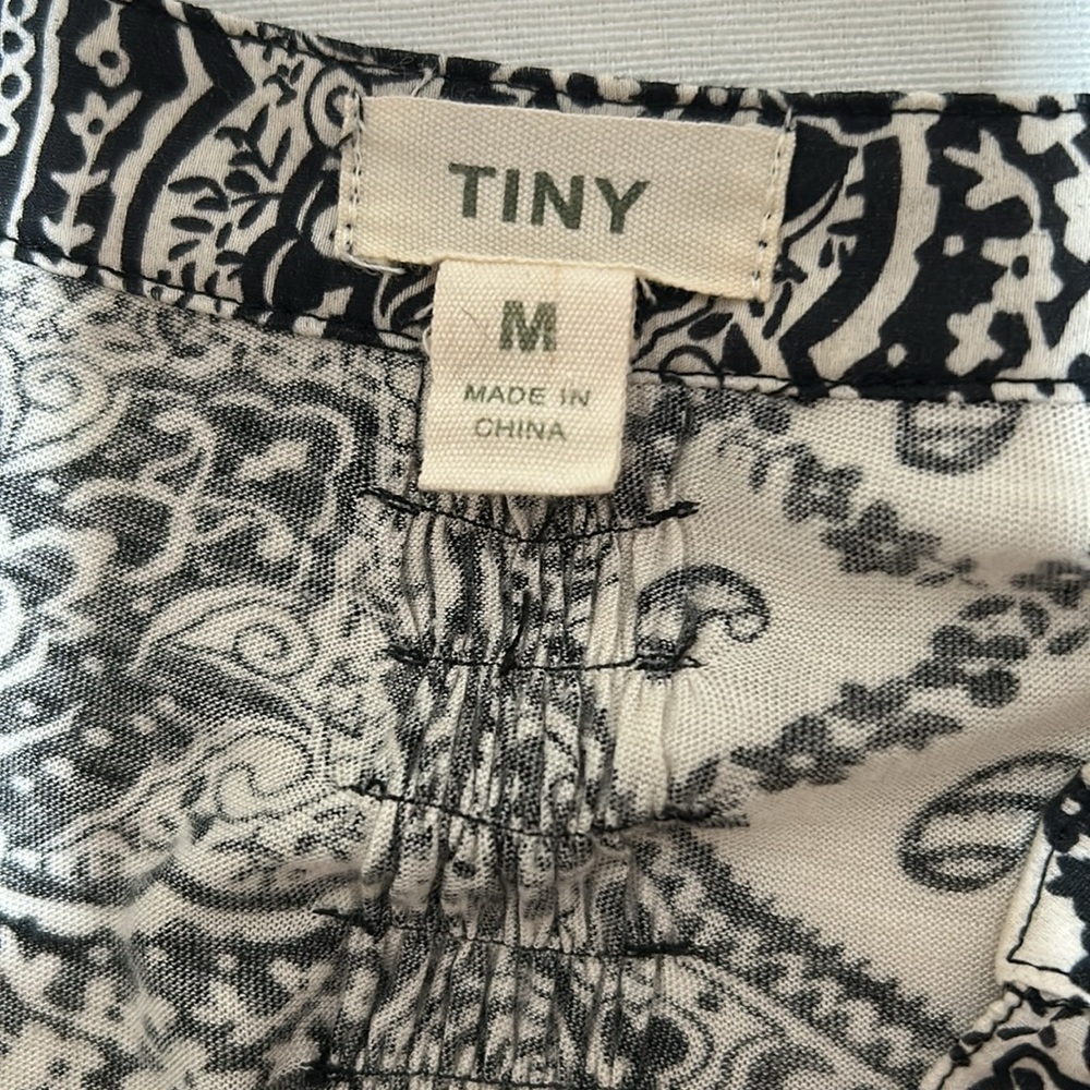 TINY ANTHROPOLOGIE BLOUSE WOMEN SIZE M BLACK MULTICOLOR FLORAL ELBOW SLEEVES - Picture 13 of 14